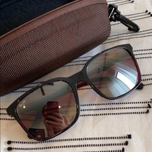 Maui Jim sunglasses - Picture 2 of 6